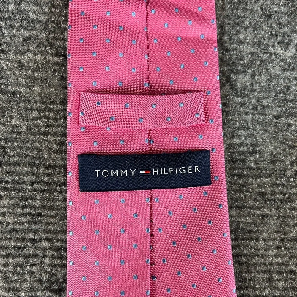 Tommy Hilfiger Mens Pink Blue Micro Dot Silk Necktie Formal Business Tie